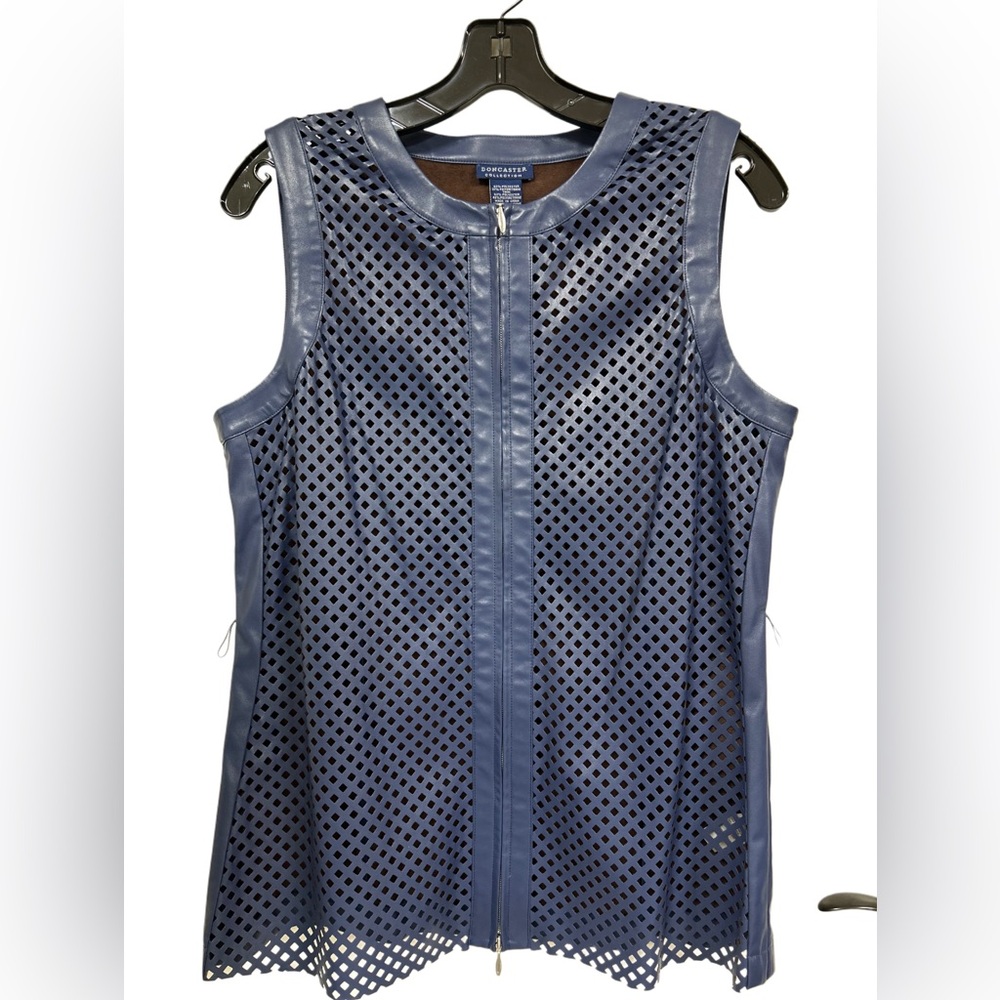 VEST - women’s blue mesh. size 8